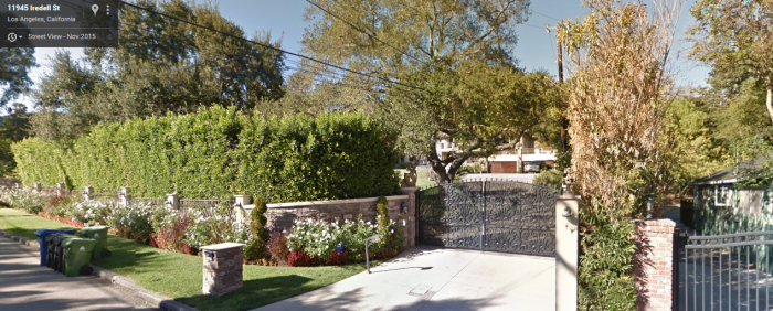 kardashian-jenner-house-sv.png