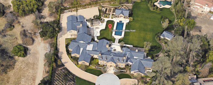 kim-and-kanyes-house-3.png