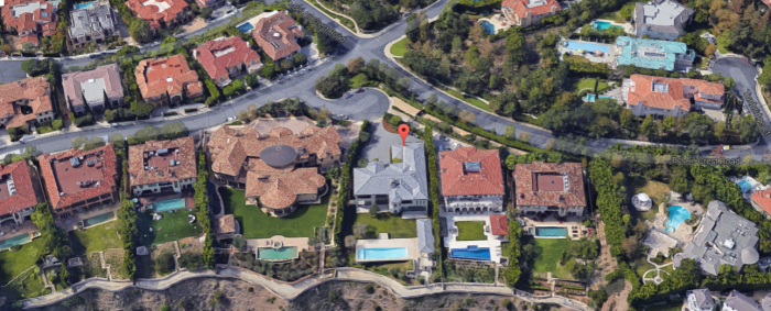 kim-and-kanyes-house-bel-air-2.png