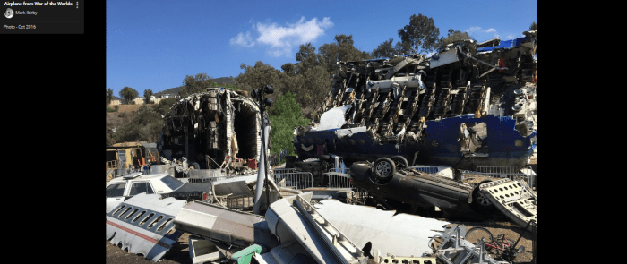 war-of-the-worlds-airplane-sv2.png