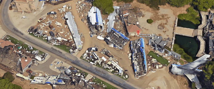 war-of-the-worlds-airplane