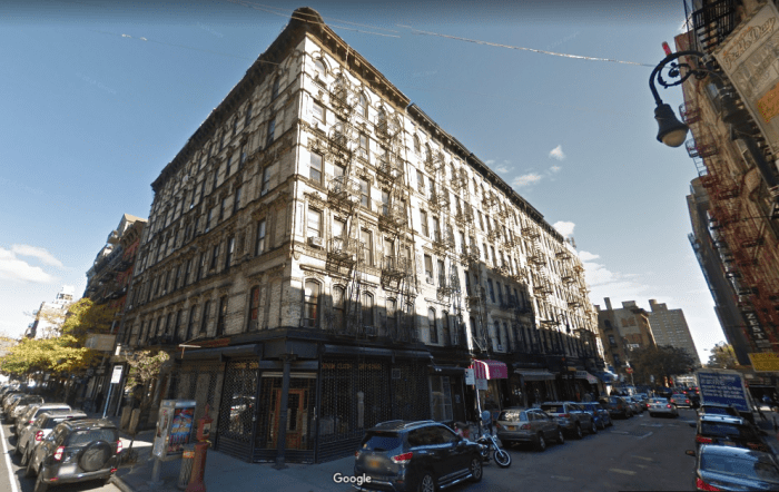 ps-i-love-you-apartment-location-sv