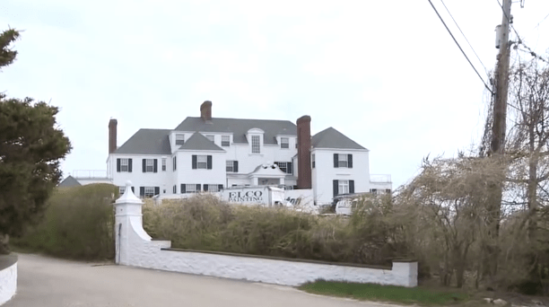 taylor-swifts-beach-house