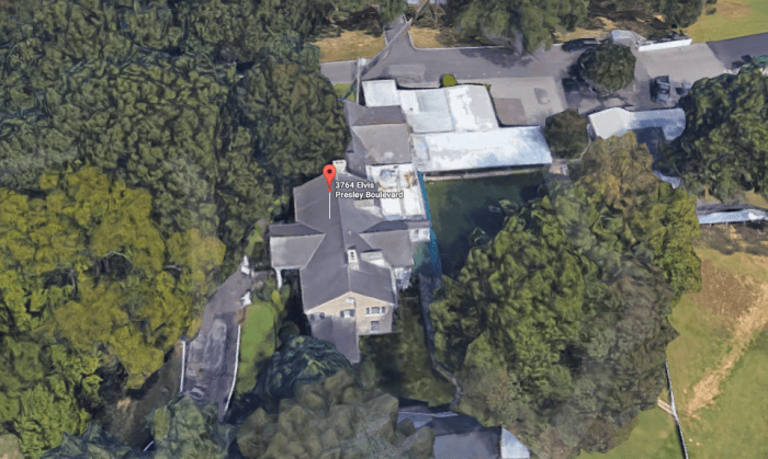 elvis-presleys-graceland-mansion.PNG