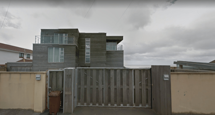 graham-nortons-beach-house-sv