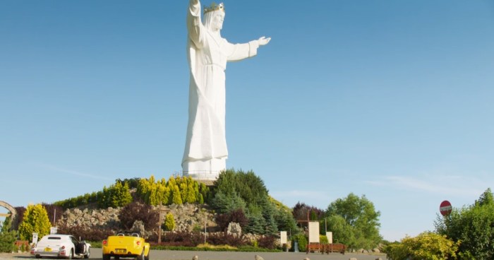 jesus statue the grand tour