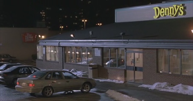 dennys.jpg