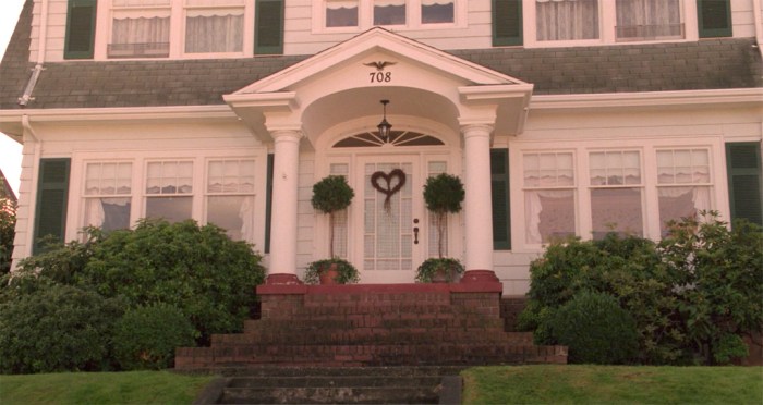laura-palmers-house.jpg
