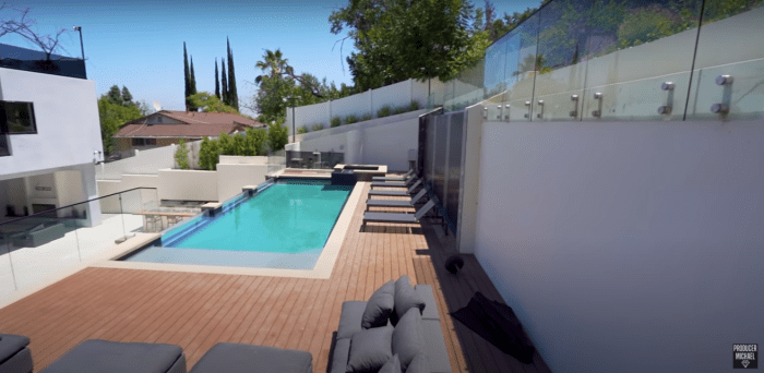 producer-michael-mega-mansion14