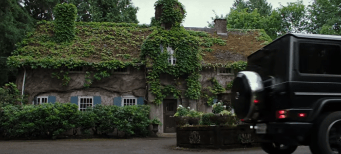 the-intruder-2019-house2