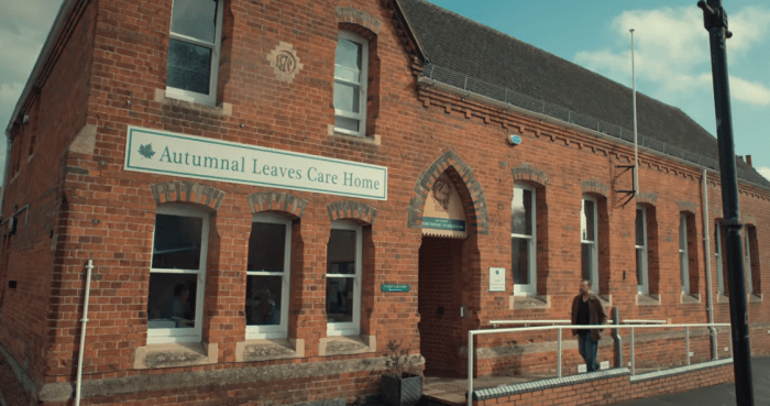 autumnal-leaves-care-home