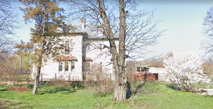 gates mansion street view