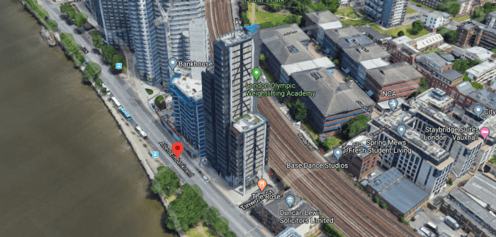 Aldous Snow's apartment2