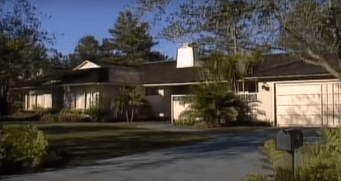 the-golden-girls-house2