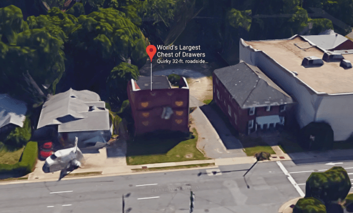 worlds-largest-chest-of-drawers.PNG