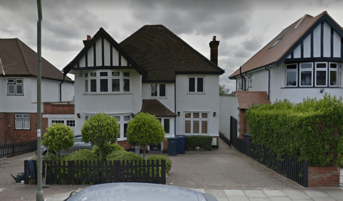 friday-night-dinner-house3