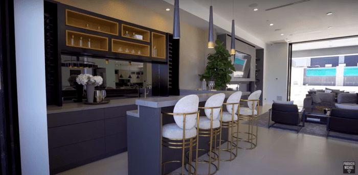 producer-michael-mega-mansion15